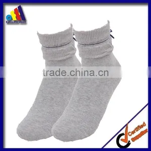 Solid Color Cable Knit Boot Socks With Lace thumbnail-2