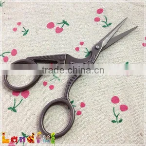 Vintage Fancy Design Thread Embroidery Scissors Bronze Bird Scissors thumbnail-3