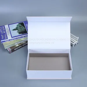 Small Paper Gift Packaging Green Box thumbnail-3