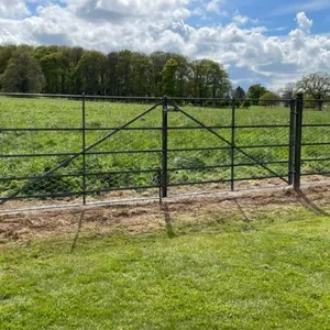 PVC Coated Chicken Wire Fence for Feeding Rabbits Factory Direct thumbnail-5