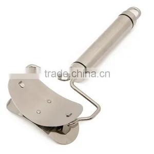 High Quality RollingRavioli Cutter With Stainless Steel Handle thumbnail-1