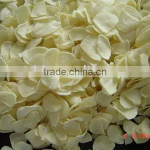Dehydrated Garlic Flakes thumbnail-1