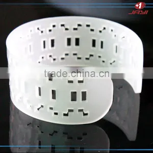 Wholesale Custom Luxury Charm Acrylic Lucite Plastic Wedding Bracelet and Bangle thumbnail-6