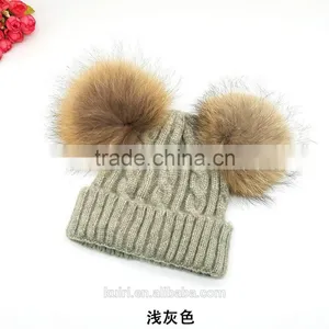 Stylish Kids Double Balls Winter Warm Wholesale Beanie Hats With Raccoon Fur Ball thumbnail-4