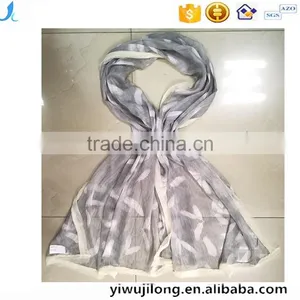 High Quality Fashionable Digital Print Feather Muslim Hijab Silk Scarf thumbnail-1
