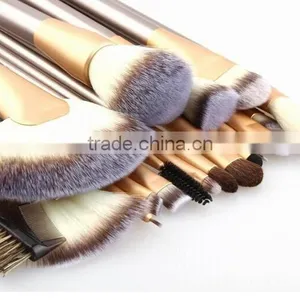 18pcs Face Use Beauty Brush Kit With Nature Long Bamboo Handle thumbnail-5