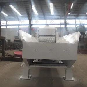 CE Certified Wood Chipper Shredder Machine for Sawdust and Wood Crushing thumbnail-5