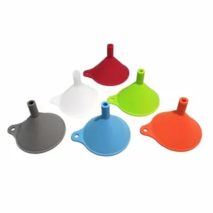 Small Foldable Silicone Funnel for Kitchen Use, Collapsible Mini Liquid Transfer Funnel for Filling Oil, Spice, and Small Containers thumbnail-2