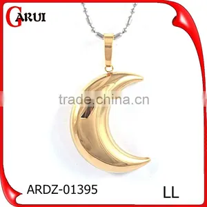 Classical French China Couple Broken Moon Pendant thumbnail-4