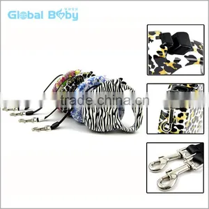 Fashionable Waterproof Retractable Dog Leash thumbnail-1