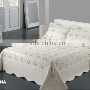 Quilt Cheap Bedspreads thumbnail-1