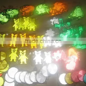 Popular Selling Reflective Crystal Keychain thumbnail-2
