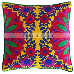 Excellent Quality Customized Flower Scatter Cushion thumbnail-3