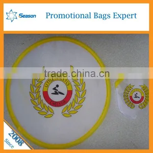 Fashion Wholesale Foldable Frisbee Fan With Hole Cheap Plastic Frisbee thumbnail-1