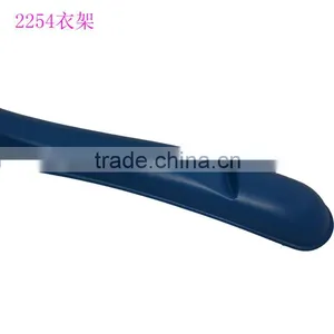 Wide Shoulder Heavy Duty Customize Knit Hanger For Display thumbnail-3