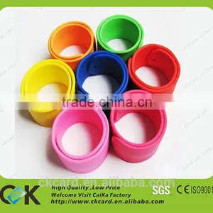Customize Silicone Pat Band Snap Bracelet Wholesale thumbnail-5