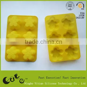 Christmas Tree Shape Cake Mold thumbnail-1