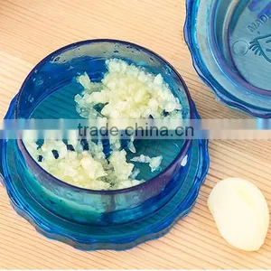 Plastic Garlic Press / Kitchen Tool / Household Tools thumbnail-1
