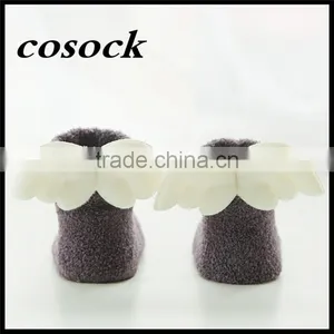 Rainbow Color Baby Clothes Little Angel Fuzzy Non-slip Socks for Newborn Infant thumbnail-2