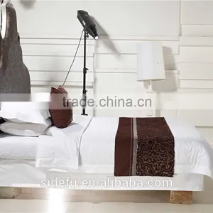 China Manufactural Cheap White 100% Cotton Bed Sheets thumbnail-4