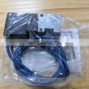 CKD Miniature Solenoid ValveP5132-M6E-AC100V DC24V thumbnail-2