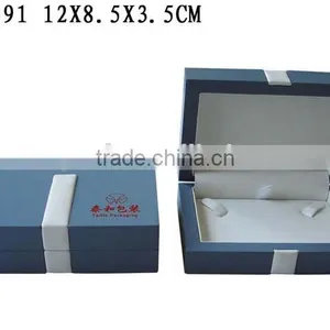 W691 High Glossy Painted Wooden Necklace Box thumbnail-1