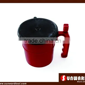 Paint Bucket,with Black Cap and Brush Rest thumbnail-1