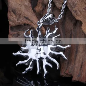 Wholesale 316L Stainless Steel Silver Moon and Sun Pendant thumbnail-3
