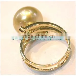 Gold Ring With South Sea Pearl thumbnail-4