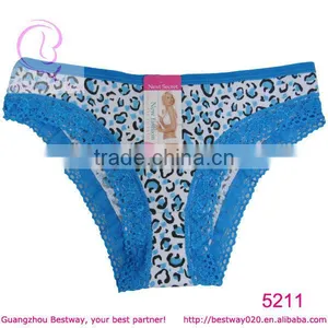 2014 Sex Image Women Wearing Sex Leopard Panties With Lace thumbnail-1