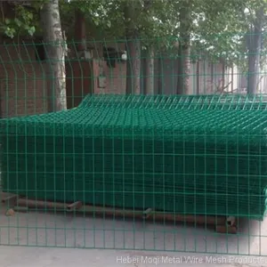 Easily Assembled Rot Proof Waterproof Feature Metal Frame Material Temporary Fence thumbnail-3