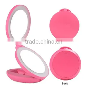 Double Side Luxury Foldable LED Lighted Compact Round Mirror thumbnail-5