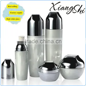 Factory OEM/ODM Cream and Lotion Glass Cosmetic Bottles Set thumbnail-1