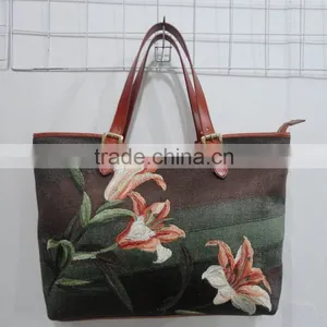Beautiful Lily Design Silk Embroidery Lether Material Lady Bag thumbnail-1