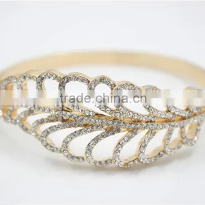 Gold Plated Fashion Design Feather Metal & White Diamond Open Cuff Bangle Bracelet For Women Gift For 2016New Intrend Style thumbnail-1