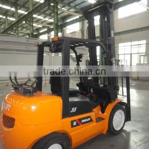 3.5T Gasoline Forklift Truck thumbnail-1