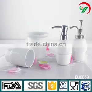 Custom Design 4 Pcs Glazed Ceramic Bath Set thumbnail-1