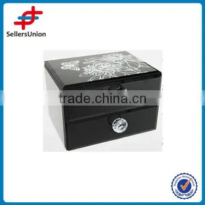 All Dark Design Jewelry Box thumbnail-1