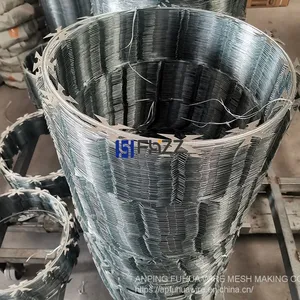 High Security Galvanized Razor Wire Cbt-60 45cm Diameter Galvanized Concertina Barb thumbnail-4