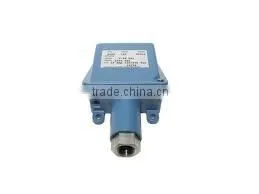 Series 100 Pressure and Temperature Switch thumbnail-1