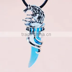 Women Men Wolf Fang Tooth Pendant Chain Stainless Steel Fashion Necklace thumbnail-3