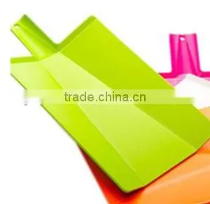 Kitchen Accessory Plastic Flexible Cutting Chopping Board thumbnail-1