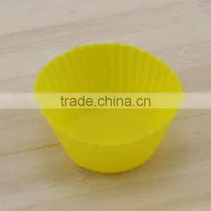 Yellow Fashion Design Silicone Cupcake Cups Mold thumbnail-2