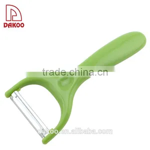 Safe Convenience Plastic Fruit Peeler thumbnail-2