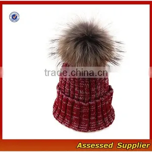 OEM High Quality Winter Knit Hat With Ball on Top Women and Man Fahion Beanie Knitted Hat With Pompoms for Wholesale thumbnail-4