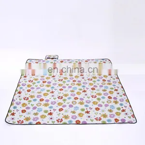 Hot Sale Outdoor Supplier High Quality Picnic Blanket thumbnail-4