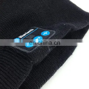 Custom Logo Blue-tooth Wool Knitted Beanie Hat for Men thumbnail-2