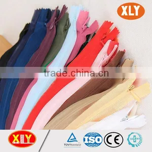 China XLY Zipper #8 Open End Mess Tape Invisible Zipper thumbnail-5