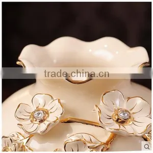 Luxury European Round Gold Table Ceramic Vase for Wholesale thumbnail-3