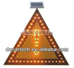 Solar LED Traffic Light thumbnail-3